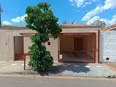 Casa - Venda - Conjunto Habitacional Hilda Mandarino - Aracatuba - SP